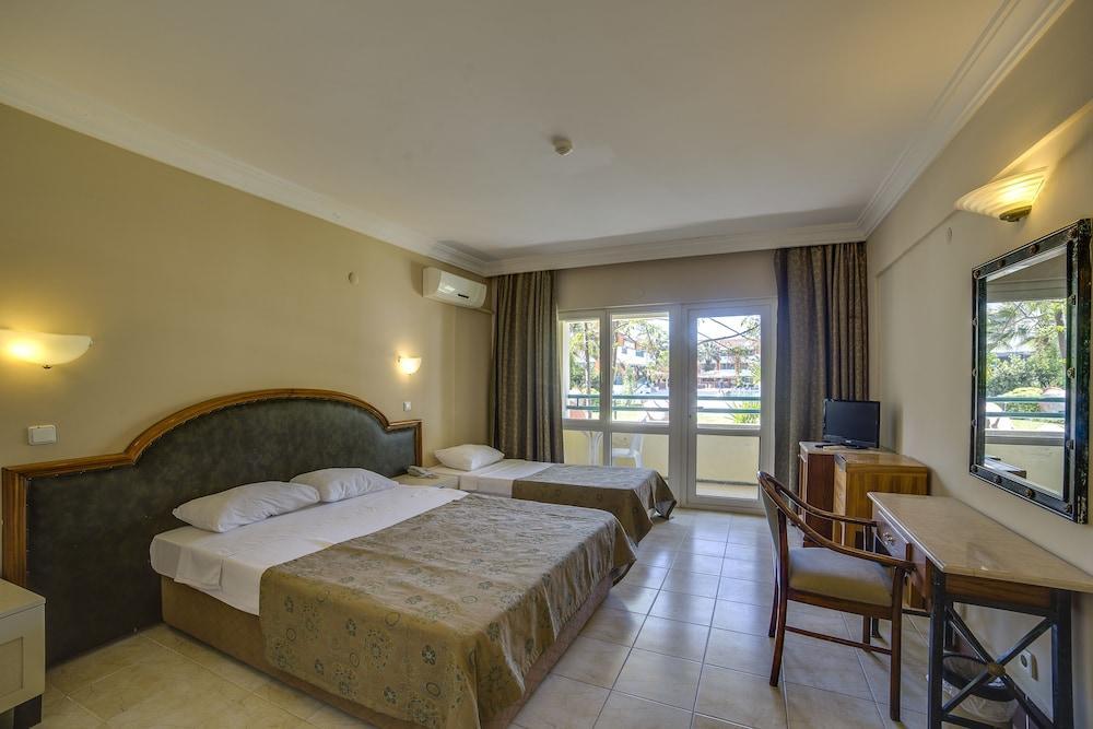 La Santa Maria Hotel คูซาดาซี ภายนอก รูปภาพ